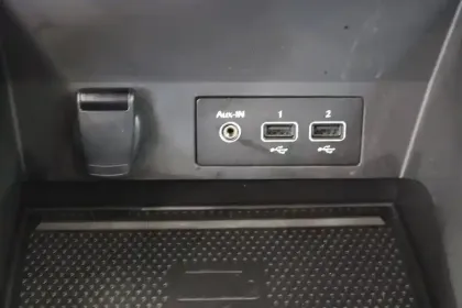 Photo 34 Renault Captur  E-Tech full hybrid 145