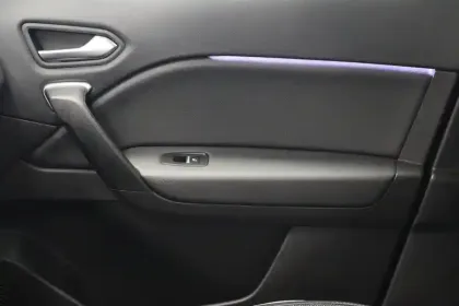 Photo 7 Renault Captur  E-Tech full hybrid 145