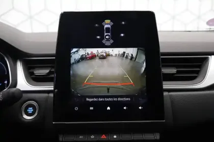 Photo 23 Renault Captur  E-Tech full hybrid 145