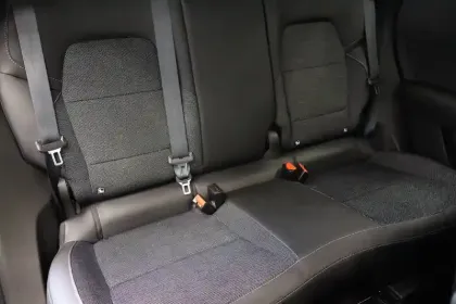 Photo 18 Renault Captur  E-Tech full hybrid 145