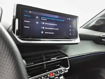 Photo 20 Peugeot 208  Hybrid 145 e-DCS6