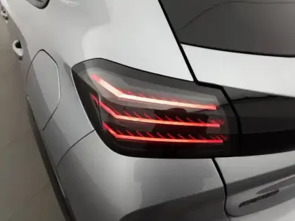 Photo 16 Peugeot 208  Hybrid 145 e-DCS6