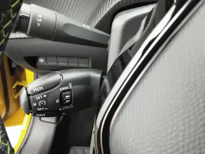 Photo 38 Peugeot 208  Electrique 50 kWh 136ch