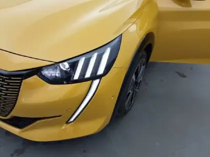 Photo 35 Peugeot 208  Electrique 50 kWh 136ch