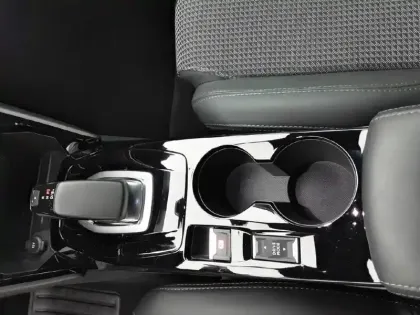 Photo 45 Peugeot 208  Electrique 50 kWh 136ch