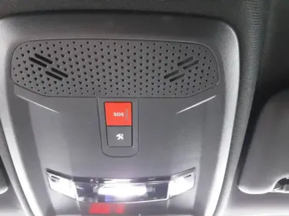 Photo 44 Peugeot 208  Electrique 50 kWh 136ch