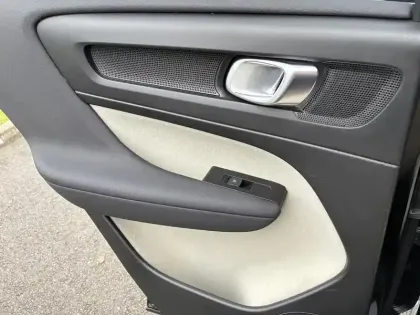 Photo 31 Volvo Xc40  T4 Recharge 129+82 ch DCT7