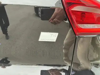 Photo 8 Volvo Xc40  T4 Recharge 129+82 ch DCT7