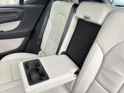 Photo 34 Volvo Xc40  T4 Recharge 129+82 ch DCT7