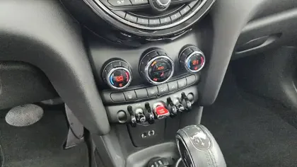 Photo 10 Mini Mini Hatch 3 Portes One 102 ch