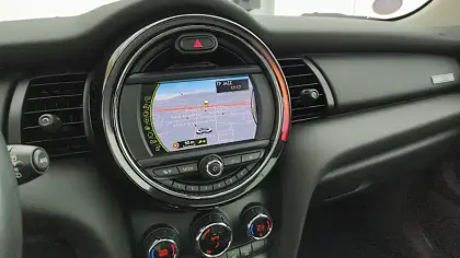 Photo 11 Mini Mini Hatch 3 Portes One 102 ch