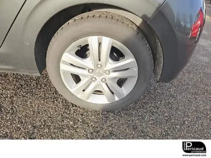 Photo 9 Peugeot 208  1.6 BlueHDi 75ch BVM5
