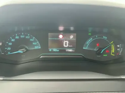 Photo 11 Peugeot 208  Electrique 50 kWh 136ch