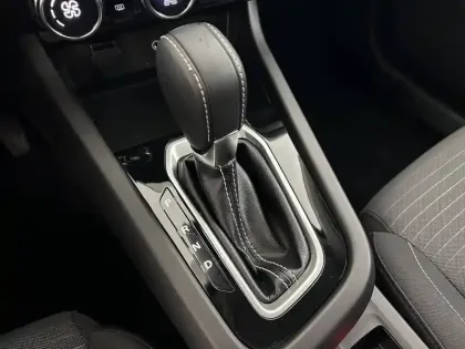 Photo 37 Renault Arkana  TCe 140 EDC - 23