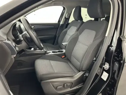 Photo 33 Renault Arkana  TCe 140 EDC - 23