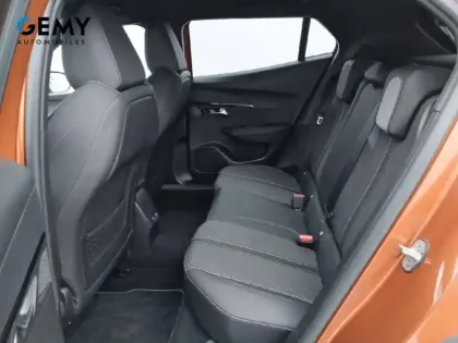 Photo 31 Peugeot 2008  PureTech 130 S&S EAT8