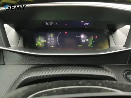 Photo 37 Peugeot 2008  PureTech 130 S&S EAT8