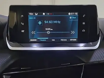 Photo 19 Peugeot 208  PureTech 75 S&S BVM5