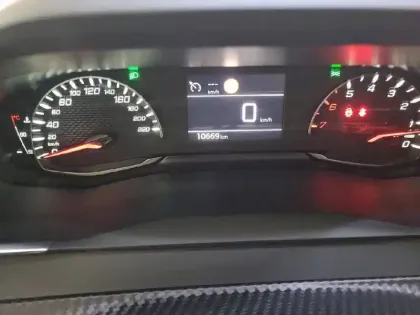 Photo 9 Peugeot 208  PureTech 75 S&S BVM5