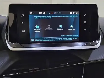 Photo 23 Peugeot 208  PureTech 75 S&S BVM5