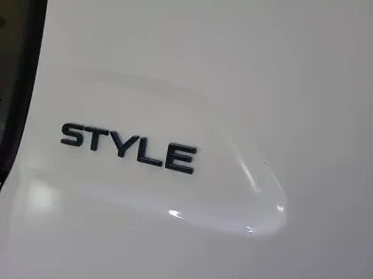 Photo 30 Peugeot 208  PureTech 75 S&S BVM5