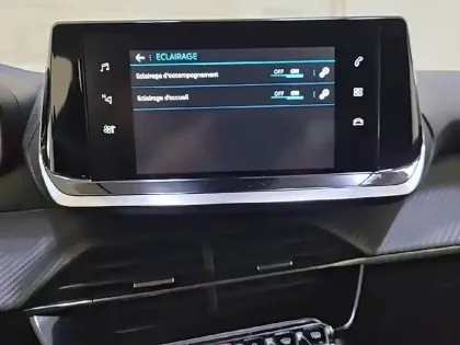 Photo 22 Peugeot 208  PureTech 75 S&S BVM5