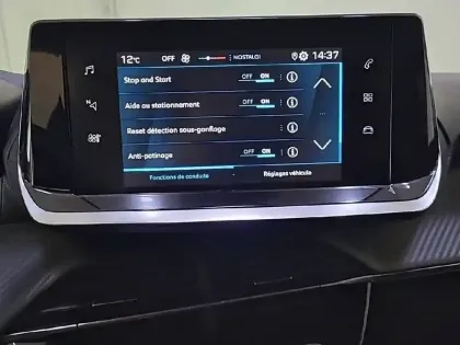 Photo 50 Peugeot 208  PureTech 75 S&S BVM5