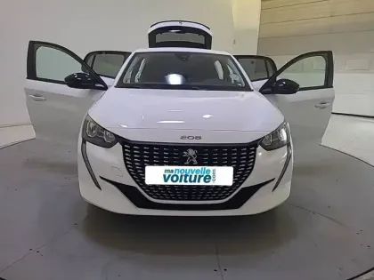 Photo 31 Peugeot 208  PureTech 75 S&S BVM5