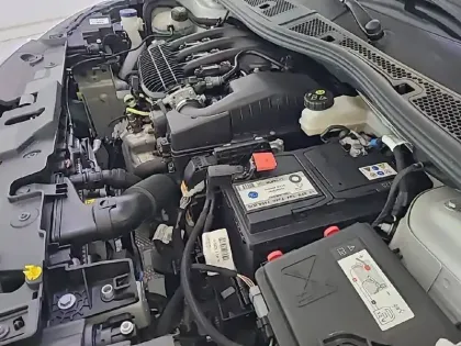 Photo 45 Peugeot 208  PureTech 75 S&S BVM5