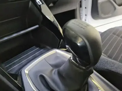 Photo 13 Peugeot 208  PureTech 75 S&S BVM5