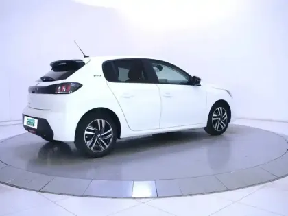 Photo 35 Peugeot 208  PureTech 75 S&S BVM5