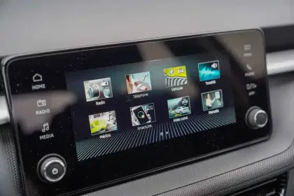 Photo 26 Skoda Fabia  1.0 TSI 95 ch EVO 2 BVM5