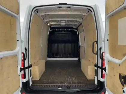 Photo 38 Renault Master  FGN TRAC F3500 L2H2 BLUE DCI 135