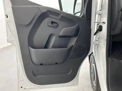 Photo 19 Renault Master  FGN TRAC F3500 L2H2 BLUE DCI 135