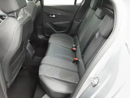 Photo 11 Peugeot 208  Hybrid 136 e-DCS6