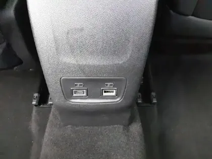 Photo 17 Peugeot 208  Hybrid 136 e-DCS6