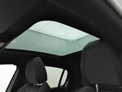 Photo 25 Peugeot 208  Hybrid 136 e-DCS6