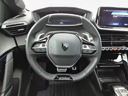 Photo 8 Peugeot 208  Hybrid 136 e-DCS6