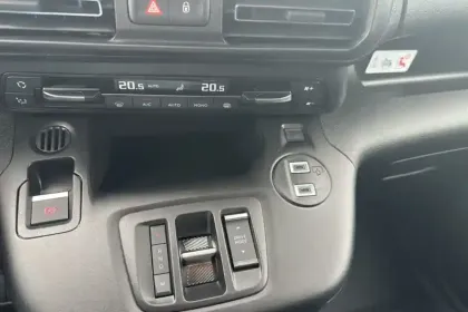 Photo 14 Peugeot Partner  CA XL BLUEHDI 130 S&S EAT8