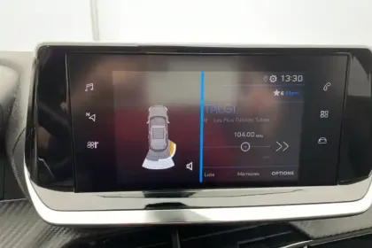 Photo 18 Peugeot 2008  BlueHDi 130 S&S EAT8