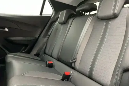 Photo 13 Peugeot 2008  BlueHDi 130 S&S EAT8