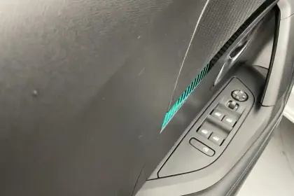 Photo 19 Peugeot 2008  BlueHDi 130 S&S EAT8