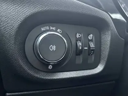 Photo 59 Opel Corsa  1.2 75 ch BVM5