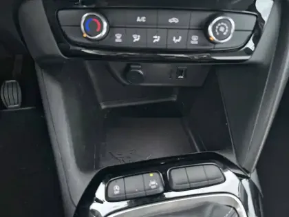 Photo 54 Opel Corsa  1.2 75 ch BVM5