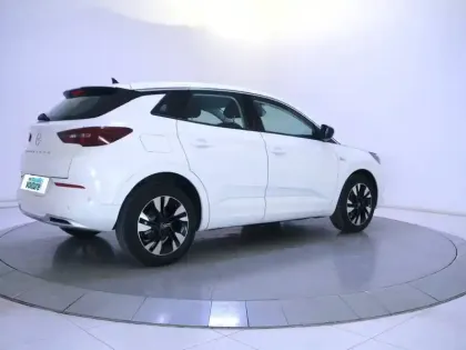 Photo 4 Opel Grandland  1.2 Turbo 130 ch