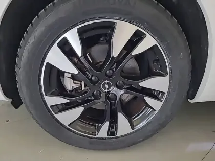 Photo 12 Opel Grandland  1.2 Turbo 130 ch