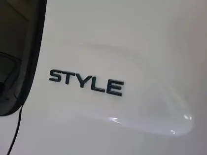 Photo 30 Peugeot 208  PureTech 75 S&S BVM5