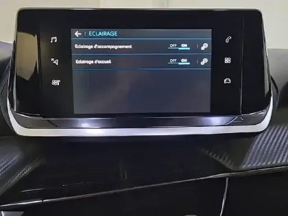 Photo 22 Peugeot 208  PureTech 75 S&S BVM5