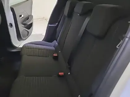 Photo 42 Peugeot 208  PureTech 75 S&S BVM5