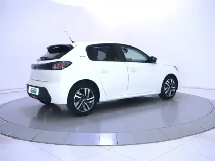 Photo 35 Peugeot 208  PureTech 75 S&S BVM5